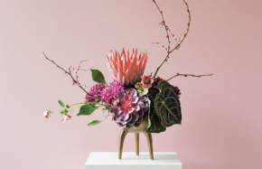 King protea with Echeveria and other blooms