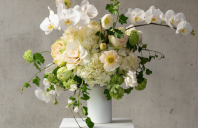 Mixed bouquet in white and ivory with hydrangeas and orchids